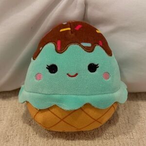 Squishmallow 5 Inch Mini Food Plush | Maya the Mint Ice Cream
